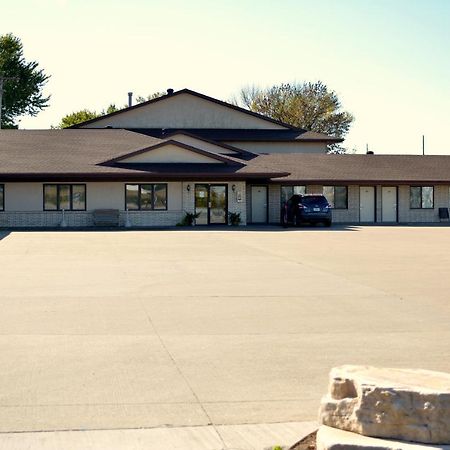Dutch Country Inn Kalona Extérieur photo